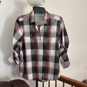 Eddie Bauer vapor wick button up shirt